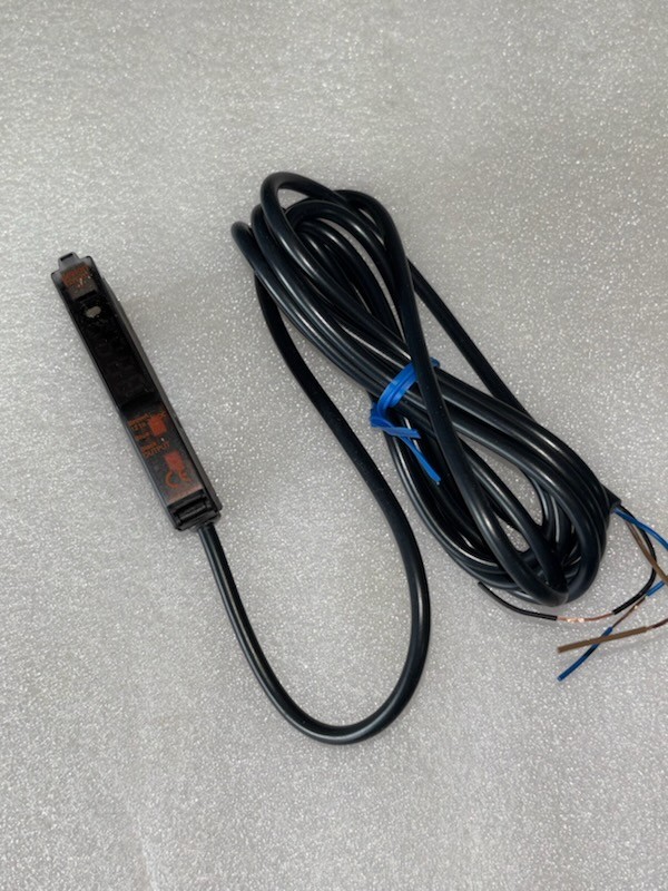 Omron E3X-DA11-N, Fiber Optic Sensor Amplifier, 24VDC