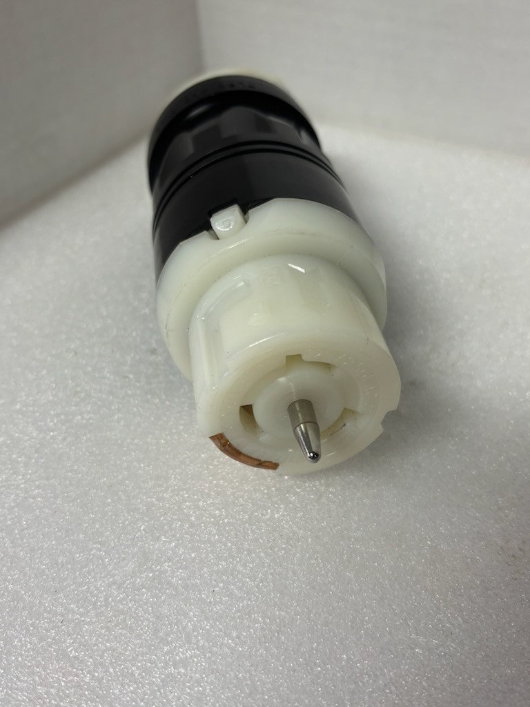 Leviton CS6364C, Locking Connector, 50Amp, 125/250V AC, Non-NEMA, 3P, 4W
