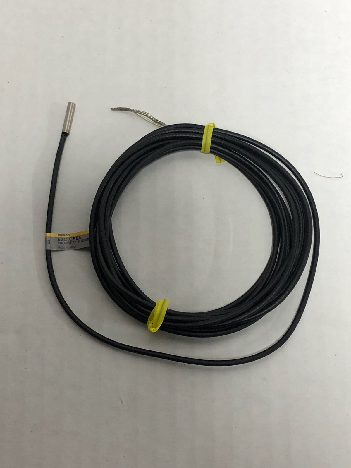 Omron E2C-CR8A Proximity Sensor
