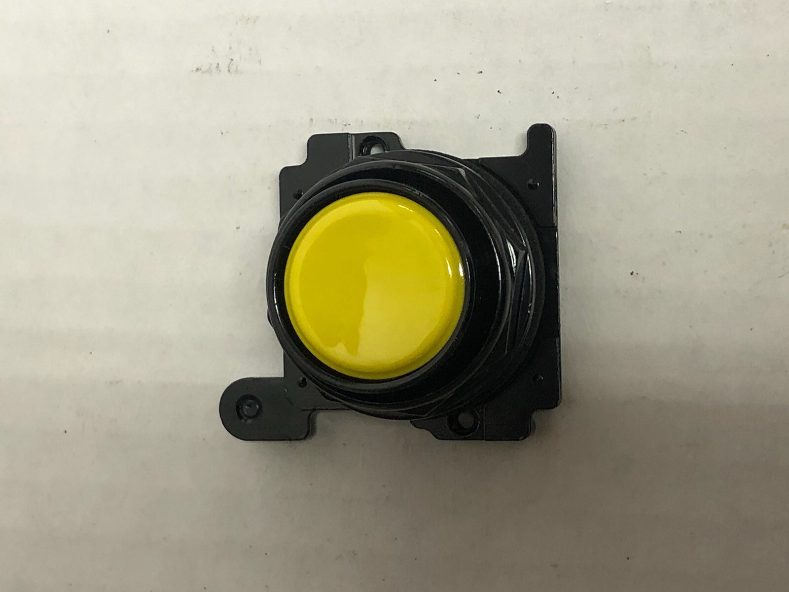 Cutler Hammer E34PB4 Yellow Pushbutton, Corrosion Resistant